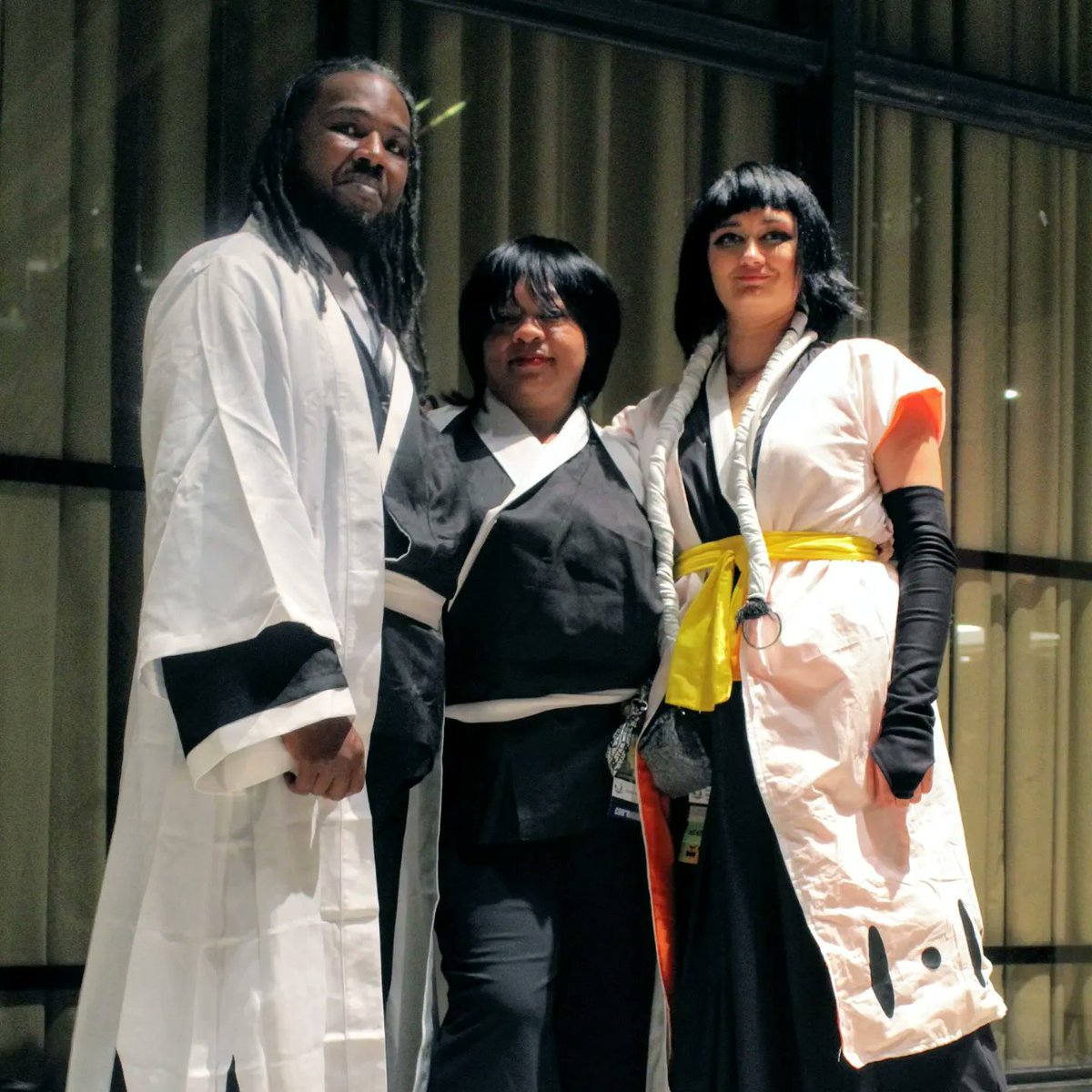 FireFairyKire's tweet photo. #DragonCon2022  #cosplay #cosplayer #dragonconatlanta #dragonconcosplay #cosplayers #cosplayyourway #dragonconcosplayers #cosplaying  #dragon #costume #atlanta #Bleachcaptains #bleachanime #Shunsui #Rukia #SoiFong #Tosen #Toshiro #squadup!
Captain Meeting! https://t.co/bFVEt2DSxA