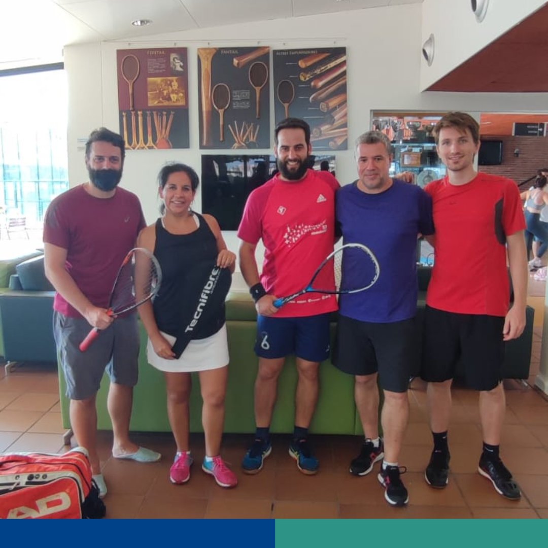 CEMediterrani's tweet photo. Ahir dissabte, es va disputar el Torneig d'Esquaix de Sabadell amb gran nivell de jugadors/es de 1a, 2a i 3a divisió.

Van participar 5 jugadors de la nostra secció: Raúl, Fàtima, Alex, Jordi i Jacques.

#CEMediterrani #esquaix @sants_esports https://t.co/gq4CqKbK4Y
