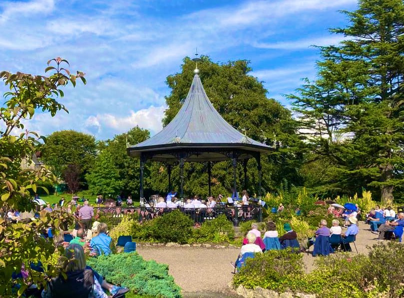BurnesideBrass's tweet photo. What a great end to our summer season as well as the end of the season for the Grange-over-Sands bands in the park. See you all again next year in Grange-over-Sands. https://t.co/wbeGcXm0OQ