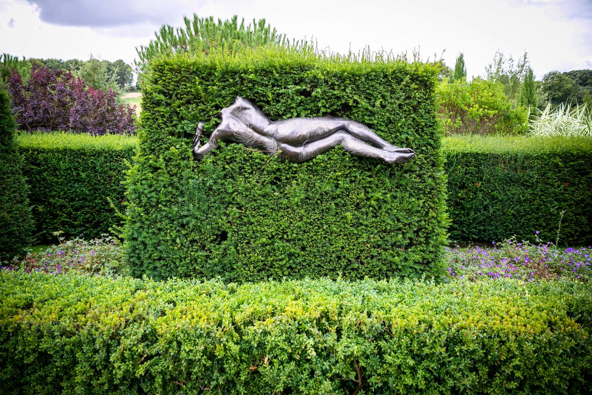 leedscastleuk's tweet photo. ✨ Meet the artists of #DesignMonth at #LeedsCastle ✨
CJ Munn and Andre Masters' sensual, detailed and feminine sculptures excel beauty and have been on display across the world, including The Louvre.
Learn more and plan your visit today: https://t.co/ed4uoSVUm9 https://t.co/TbgdCsC7nF