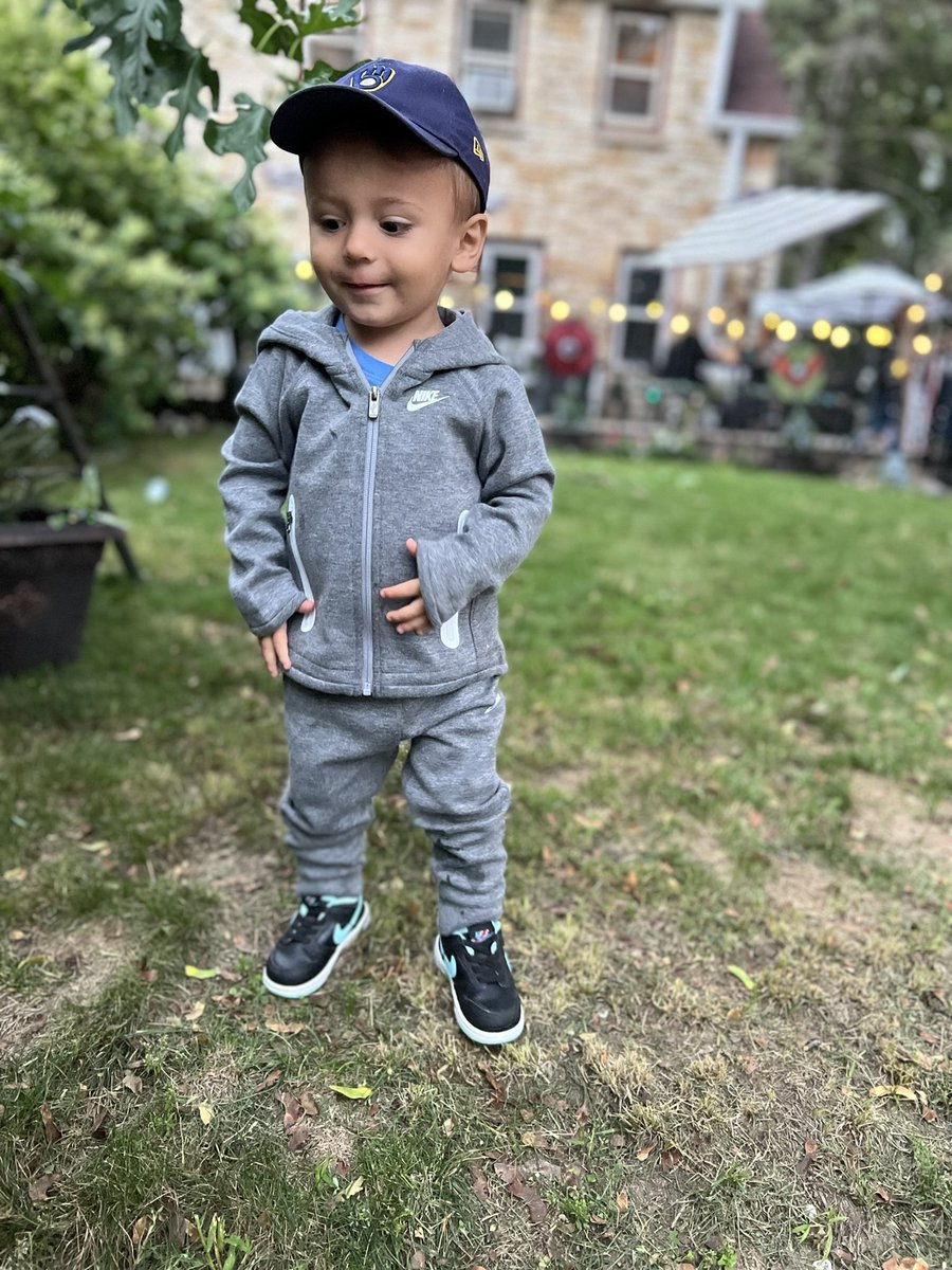 Double_HTown's tweet photo. Big shout out to uncle @HuskeHandsome for the Nike Tech Fleece set for my son! He loves it and loves saying “Nike” #NikeBaby @Nike @nikestore @nikebasketball @Brewers #NikeModel https://t.co/dzzZpKa2w0