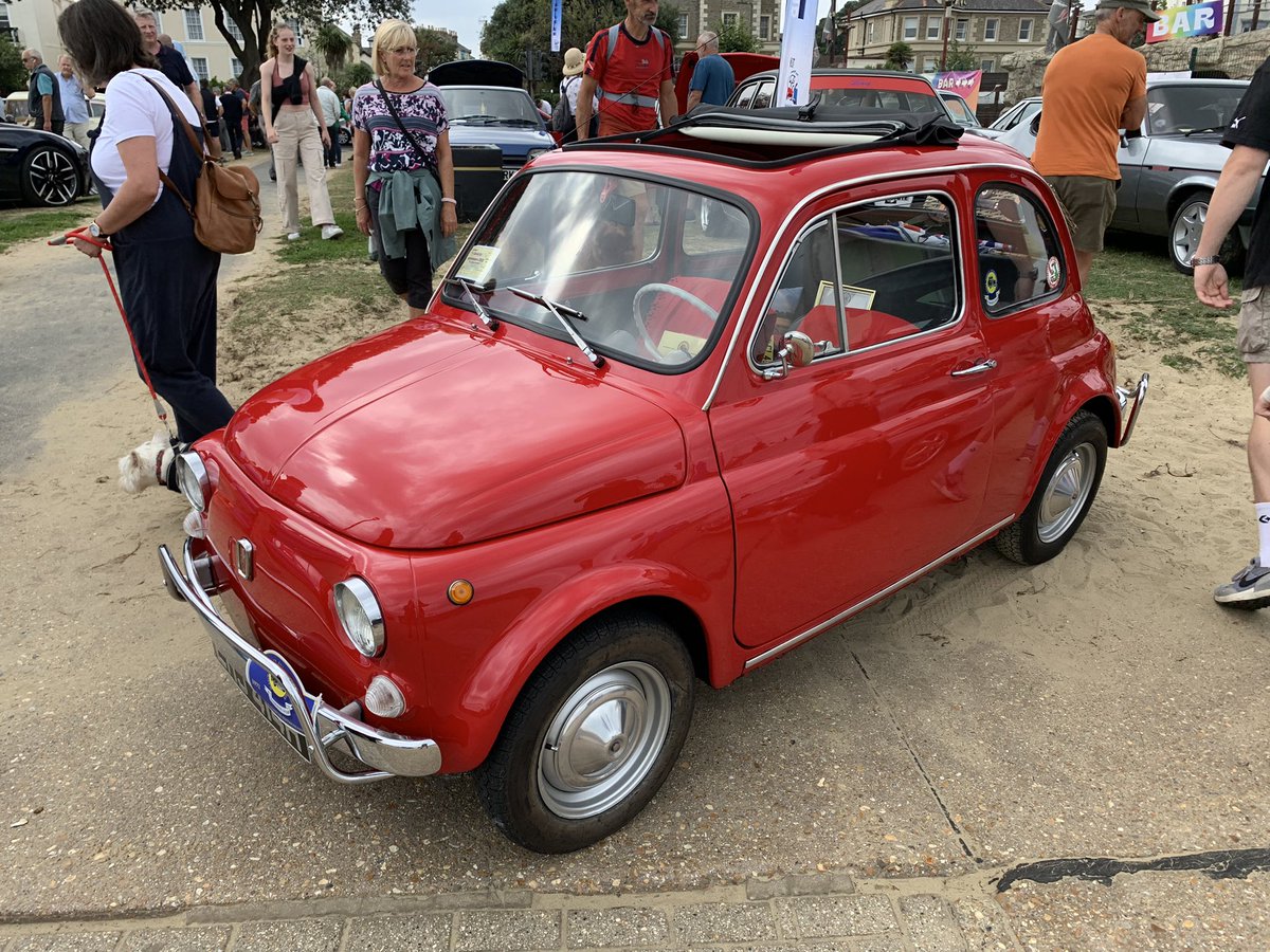 lightningsnaps's tweet photo. Saturday visit to classic car show 

#wolseley1885 #jaguar #ford #fiat #rover #wolseleysix #astonmartin #classiccarshow #royalmail #fiatabarth #mini #isleofwight #newyorktaxis #Ford #isleofwightclassiccars #mclaren #mg #fiat500 #wolseley #isleofwightclassiccarextravaganza https://t.co/FxuJQNhZ6w