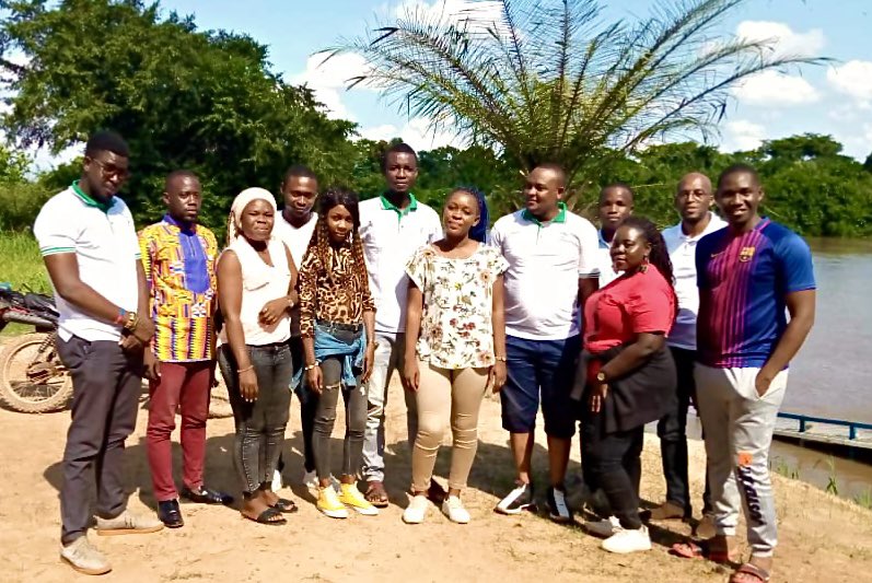 AJLPCA's tweet photo. Ce samedi 03 septembre 2022, les membres du bureau exécutif en #Centrafrique se sont réunis pour redéfinir les objectifs et planifier les activités de cette année. Une rencontre à la fois studieuse et conviviale. Deux mots d’ordre : #Leadership et #Responsabilité https://t.co/sjZ6duL0ws