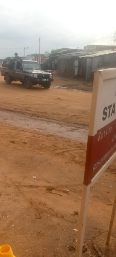 strikemachine95's tweet photo. This @Updf truck DC3DF 101 yesterday evening carried soldiers to Kaabong town whom on arrival, they started life bullets which later left 13 people dead. 😢
#KaramojaIsBleeding https://t.co/Lytzh5OEaf