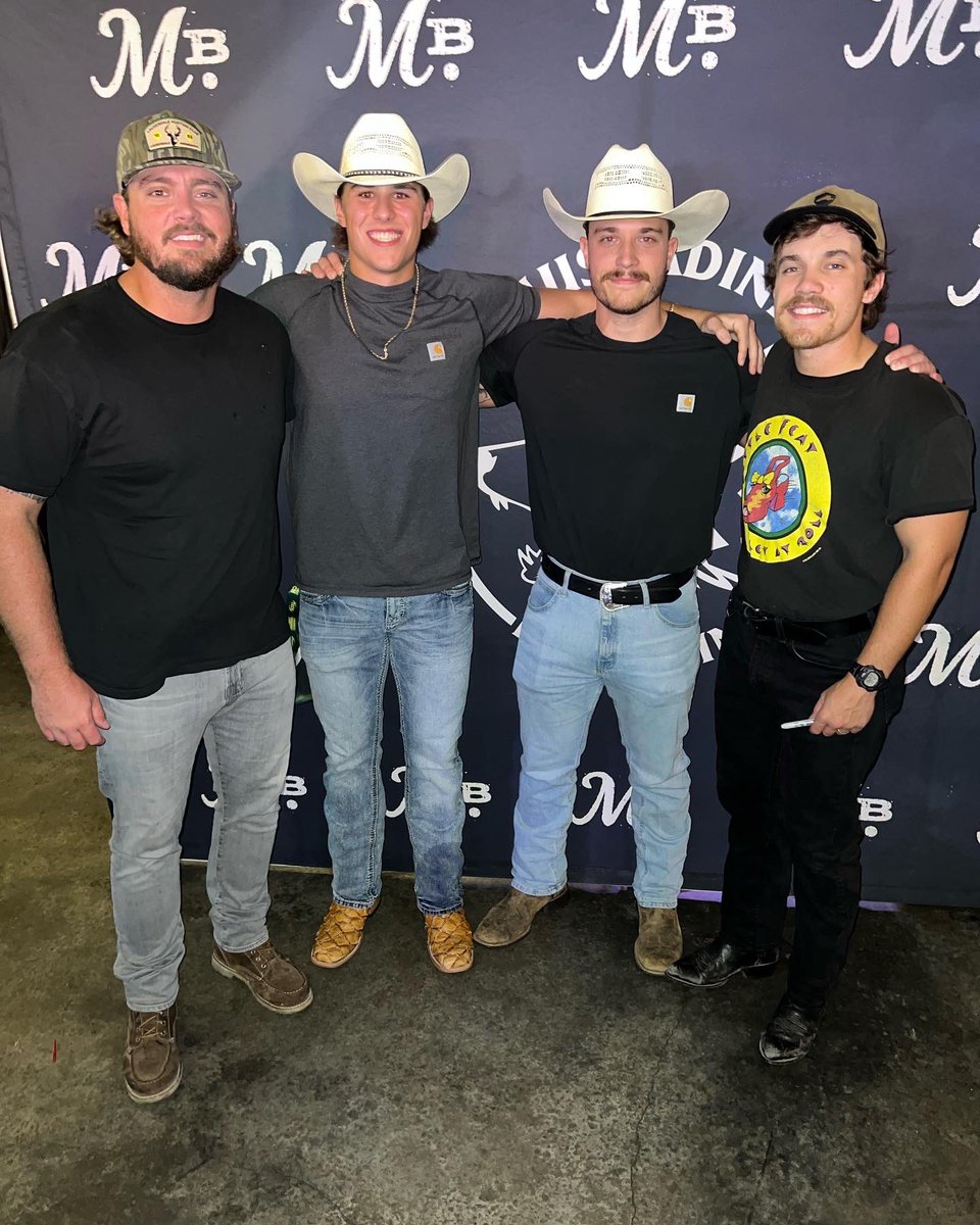 GPintarich's tweet photo. @MuscadineBLine did NOT disappoint last night!🤙🏼 https://t.co/zfcLTLF2nw