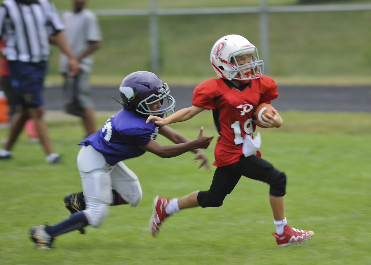 cahooks86's tweet photo. Hit ‘em so hard make they momma say “eww my baybee” our little @IndySelect baby out here workin hard every week. Let’s go son! @eHooks_317 @1MustangsNation #PikeStrong https://t.co/qoKDArIDiR
