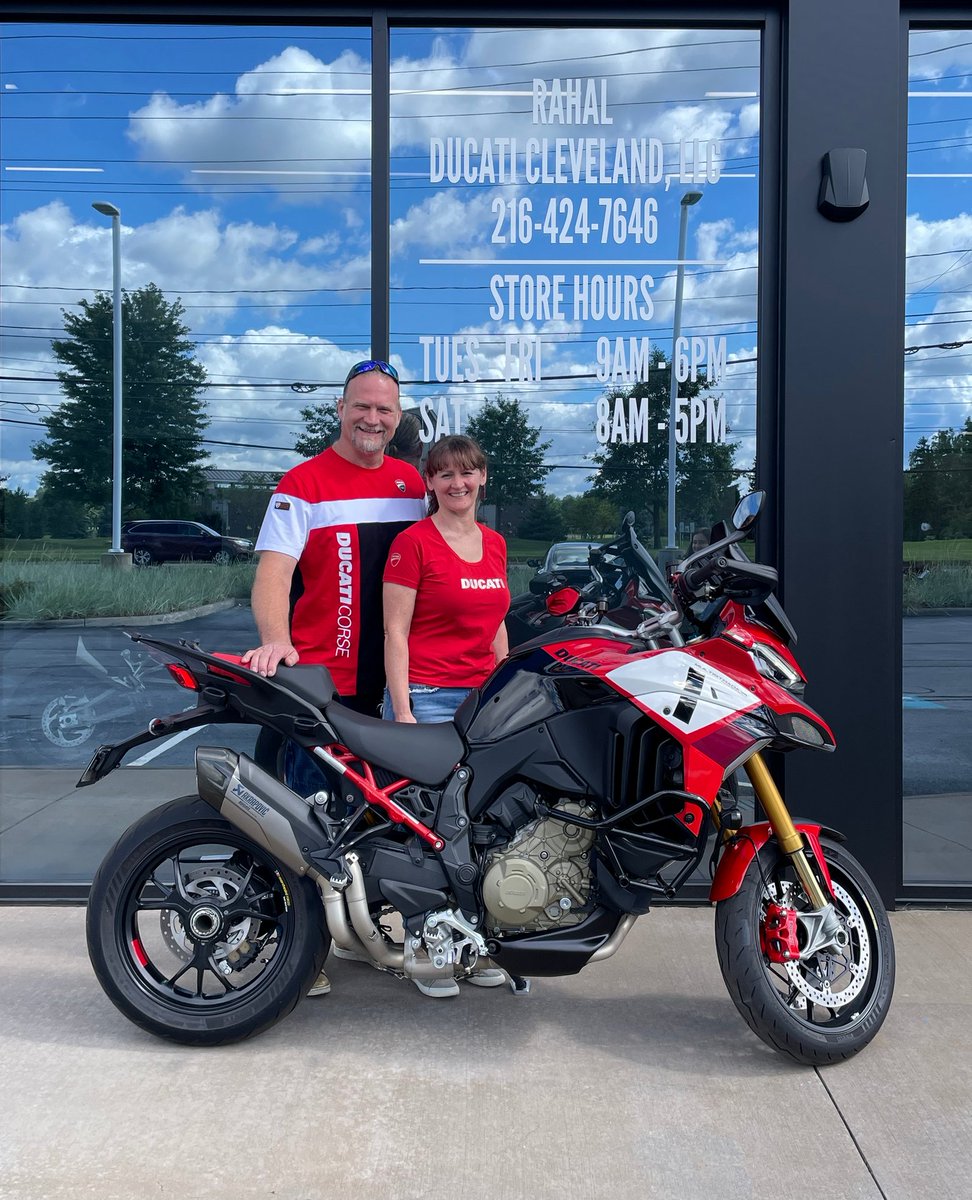 DucatiCleveland's tweet photo. Multistrada V4 Pikes Peak ➡️➡️➡️ SOLD!
Congratulations Randy and Paula!
Thank you for choosing Rahal Ducati Cleveland 🤝🏼
📞(216) 424-7646
📧Sales@DucatiCleveland.com
#RahalDucati #DucatiCleveland
#Ducati #DucatiCorse #DucatiUSA
#DucatiOwner #Panigale #Multistrada https://t.co/SLNcGYhBiT