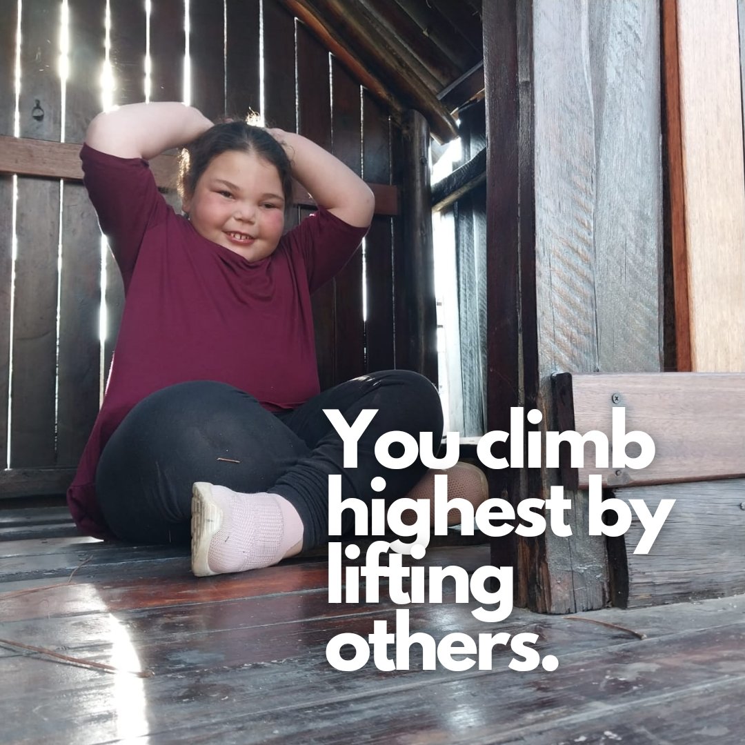 Rabbishish's tweet photo. #LessonsfromShaina

She regularly needs people to lift her, help her up stairs, stand up. 

They all agree that helping lift someone who can't do it themselves is uplifting. 

#happinesscoach #RareDisease #BPANwarrior https://t.co/skPFOqZ9Jj