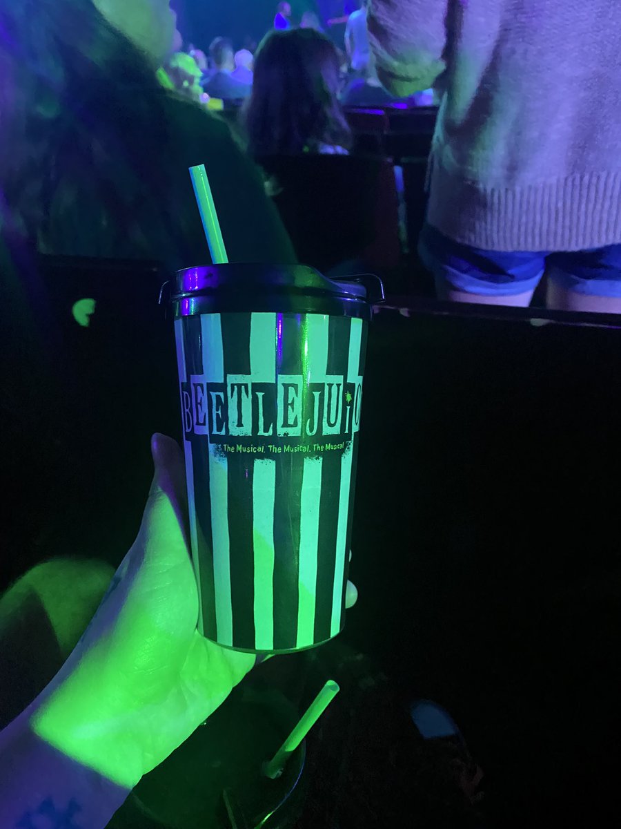 Dana_pool0831's tweet photo. Third time in the netherworld and it’s even sweeter because it’s my friends first time here, OR AT ANY BROADWAY SHOW!!! https://t.co/bxKULqn7q6