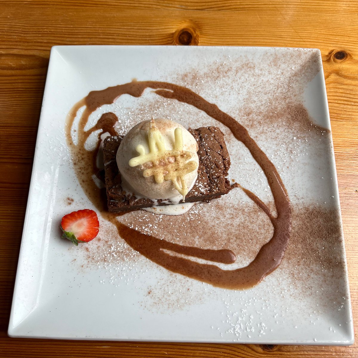 menopausecoach_'s tweet image. A lovely Sunday Lunch out with my Dad and girls today! 🥂🍽🍨❤️

What are you up to this Sunday afternoon?💕

#family #sundaylunch #mealout #food #foodie #familytime