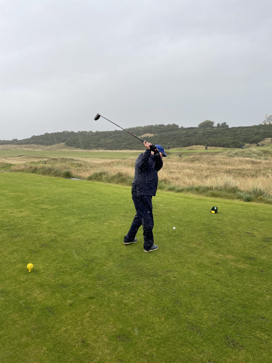 BK Top Golf tweet media