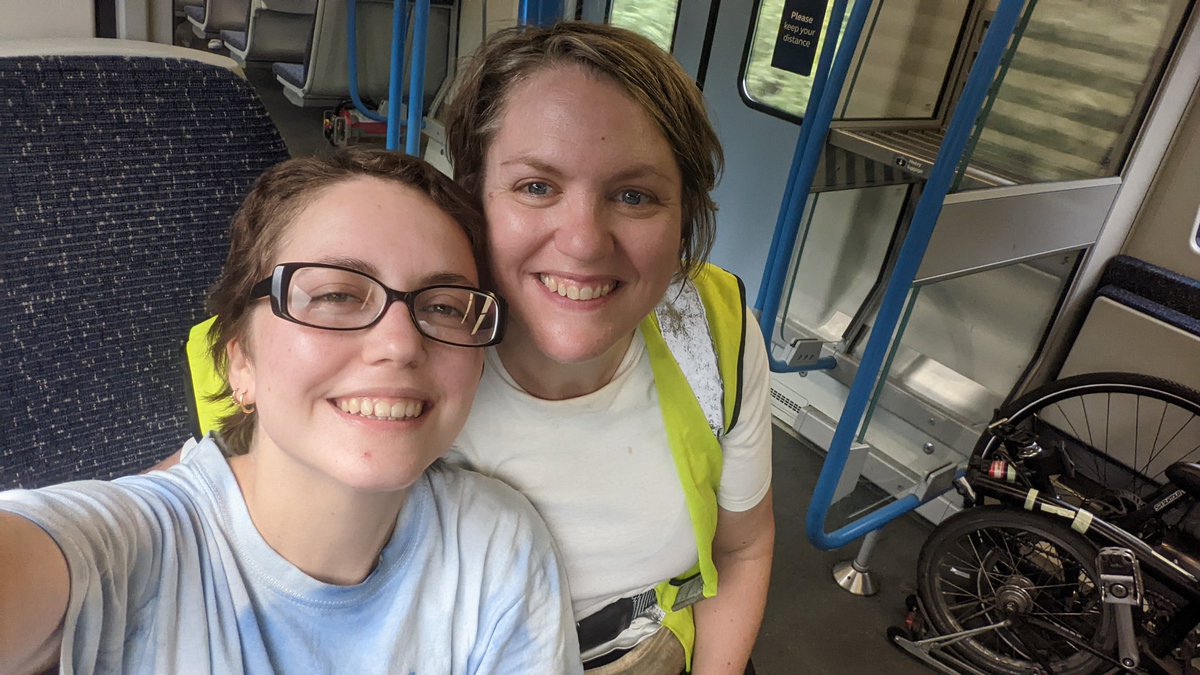 SaraLApps's tweet photo. Done! Phew! #Chilterncycleway #motherdaughter #cycleweekend #thameslink https://t.co/lMOcittx9j