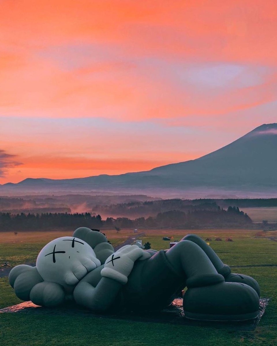 weirdtripclub's tweet photo. KAWS Companion inspiration ©
#WeirdTrip #KAWS https://t.co/EHu6NEqWtK