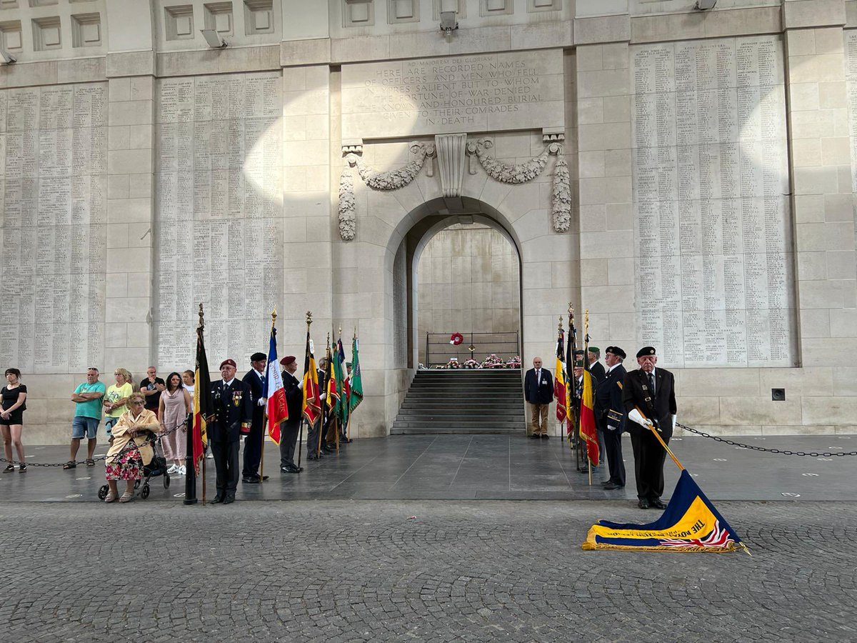 fdecoster's tweet image. Ce dimanche, une belle tradition de l’#amitié #profonde qui lie @VilleSaintOmer et @StadIeper en raison de leur #histoire et de leur #jumelage: la #commémoration conjointe de nos #libérations par la même 1ère Division blindée polonaise du Maréchal Maczek en septembre 1944. 🇧🇪🇫🇷🇵🇱