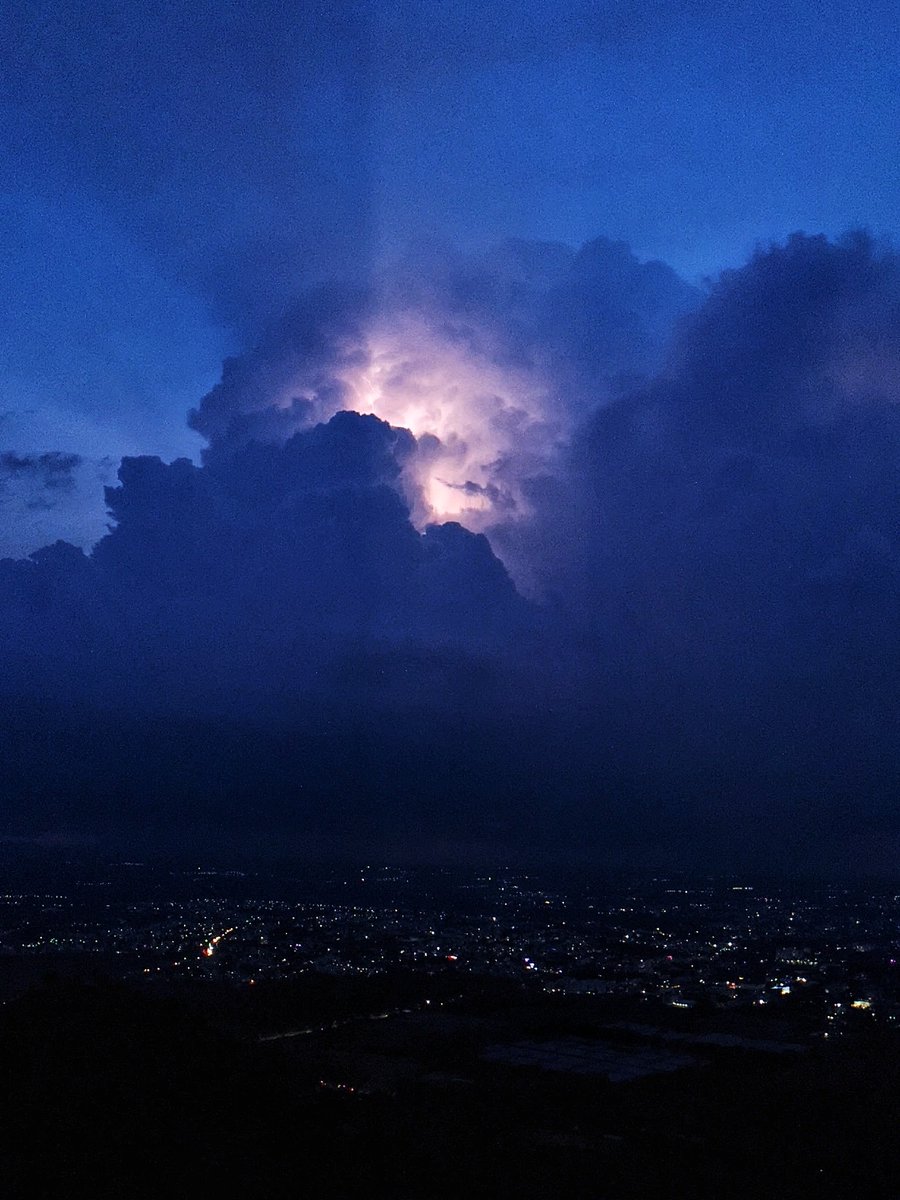 thinkbigh's tweet photo. Here How Mysuru's Sunday Ends !  #chamundihills 

#mysuru #mysore #streetsofmysore https://t.co/sDVyCrxkaU