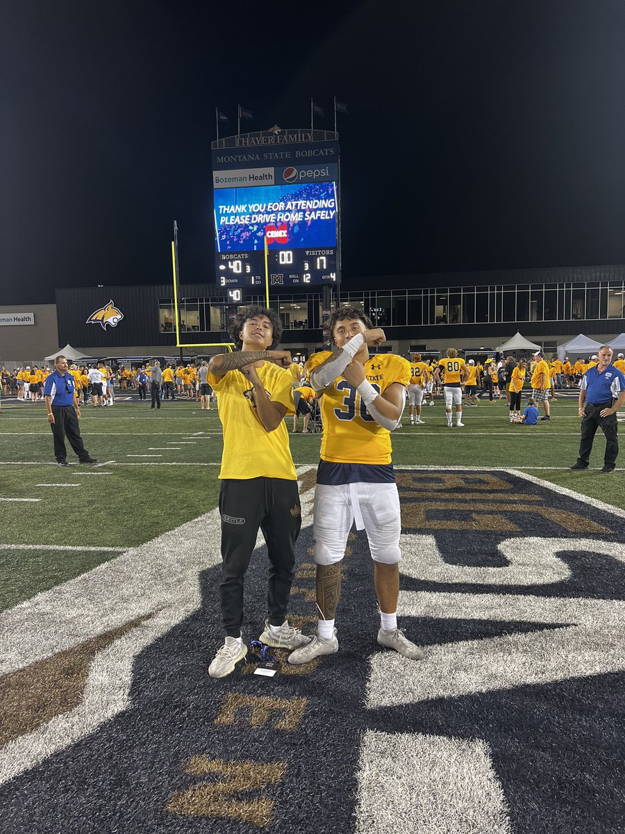 taki_uluilakepa's tweet photo. After an amazing visit and talk with @bvigen, I am extremely blessed to say that I have received my 2nd division one offer from @MSUBobcats_FB! @CoachBSheph @WillieMGarza @KingJB01 @CoachBobbyDaly 💙💛 https://t.co/l7qRYIH9JD