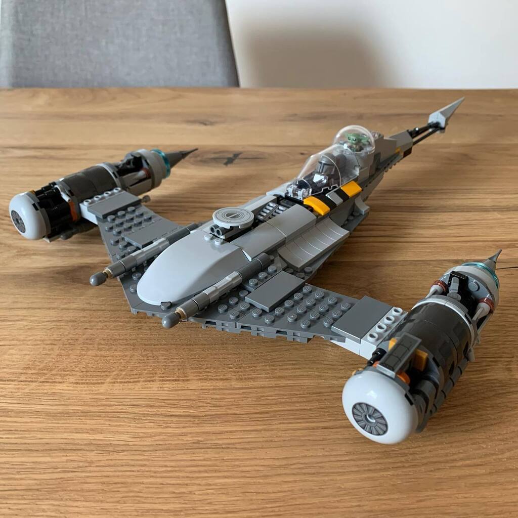 LEGOgeek79's tweet image. Sunday pastime. Super #swooshable the #mandalorian N-1 #legostarwars starfighter ❤️😄 instagr.am/p/CiFpsr5Ircp/