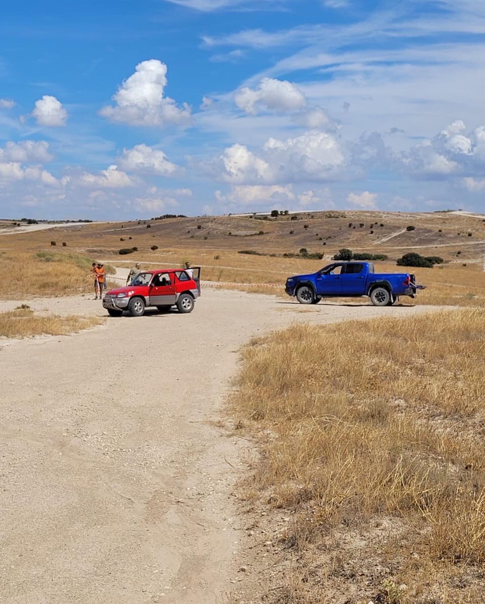CierzoRally's tweet photo. 🚧 Hoy hemos comenzado con la señalización del SS3 dentro del campo de maniobras de San Gregorio 🪖‼️

🧭 La navegación hará que los copilotos tengan que exprimirse al máximo, aunque estamos seguros de que disfrutarán al máximo de este novedoso recorrido…

#CierzoRally https://t.co/xx23hBgoCB