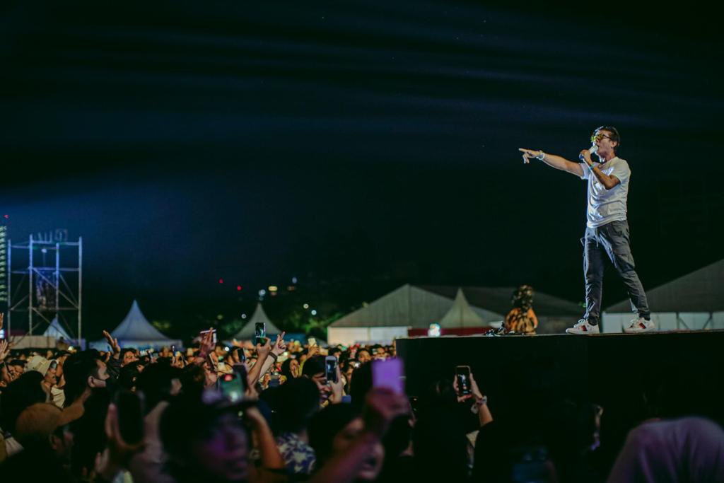eventsiklopedia's tweet photo. KANGEN BAND IN ACTION!!!

Pecah banget penampilan mereka malam ini di @manggungdi 

Lagu mana yang paling terngiang di kepala kalian dari @KANGENband_ ? https://t.co/DU0Y0Odr9e