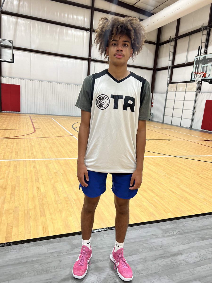 bigsloan32's tweet photo. 2026 6’0 Jachai Cantave (Atascocita HS)- I think he has an opportunity to be one of the better floor generals in the country in his class. Always plays under control, and has a unique understanding/feel for the game. #SeparationCamp https://t.co/8CuwnlCmEq