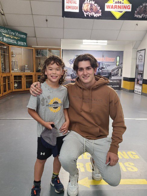 Local celebrity now World Champion, Ronan Seeley, was spotted by a couple future IIHF contenders when he returned to the home of OMHA where it all started. #omhaforever #oldsminorhockeyassociation #worldjuniors <a href="/SeeleyRonan/">Ronan Seeley</a>