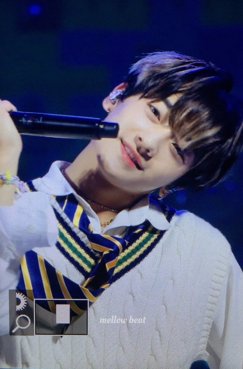 __mellow_beat's tweet photo. 220903 #Ciipher #싸이퍼 #원 #박성원 

조명이 진짜 너무했음🥺 기절했다 이제 살아난 나도 너무함🥺 https://t.co/zgptDYZwIO