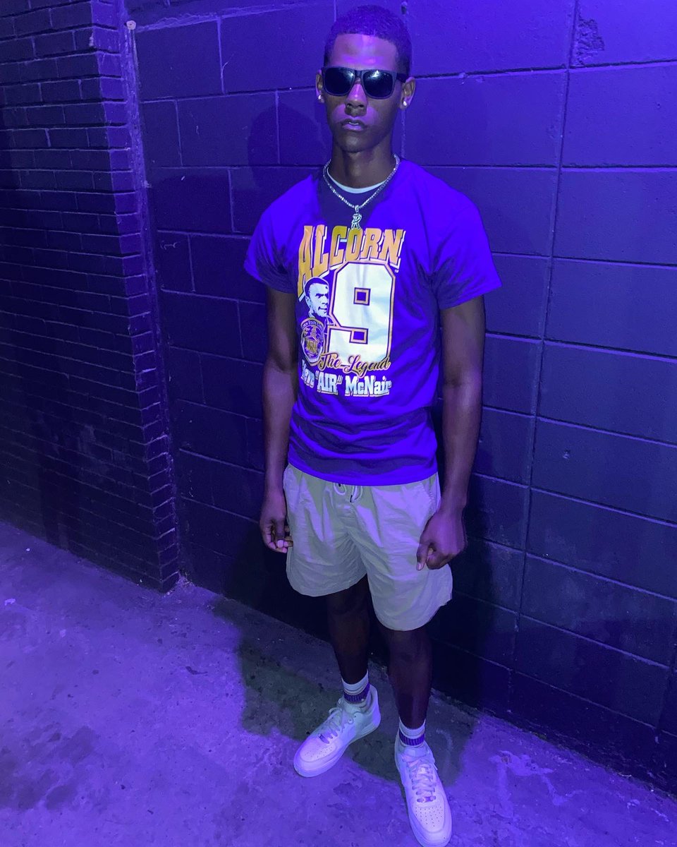 idont_knowbro's tweet photo. Braves by fawty💜 #HBCU #Alcorn https://t.co/gjzlbUUWcn