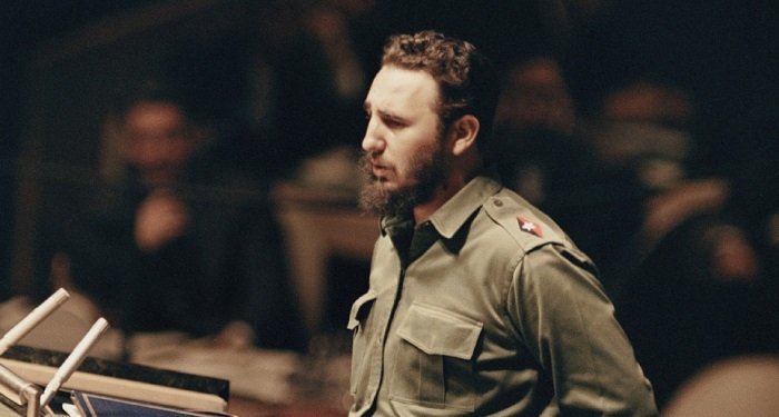 #Fidel: "(...) #Cuba no está sola. Estaría sola si no defendiera una causa justa, estaría sola si no estuviera luchando por el bien de la humanidad".
#CubaPorLaPaz