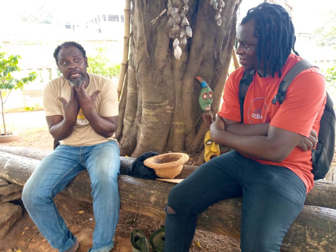 2saint237's tweet photo. Discussion très passionnante avec Zikoko International (Pierre Balla) sur les gens de l'au-dela, comme percu par le peuple ekang
#2Saint
#NouveauDépart https://t.co/2D0vK9qygF