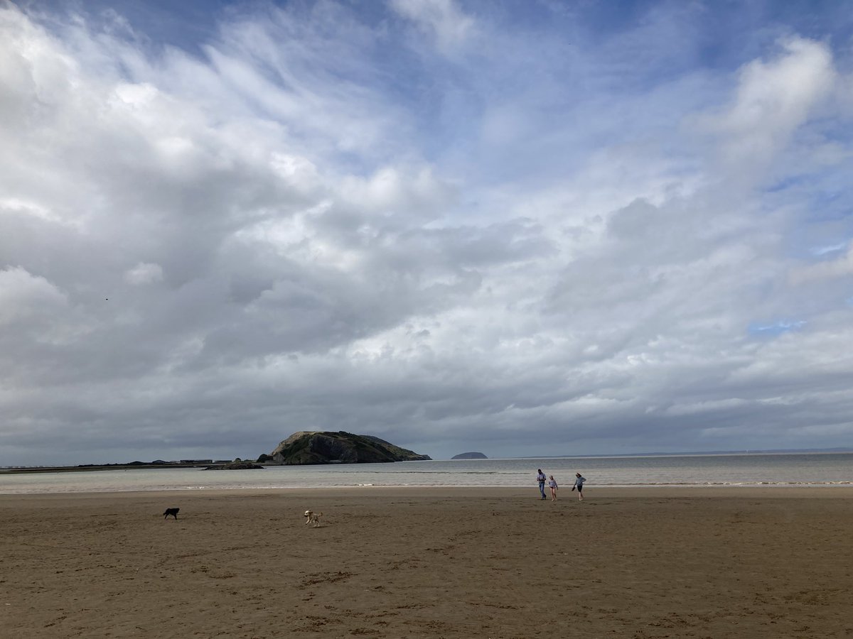 A chilly windy day is perfect for a family trip to the seaside! #westonsupermare