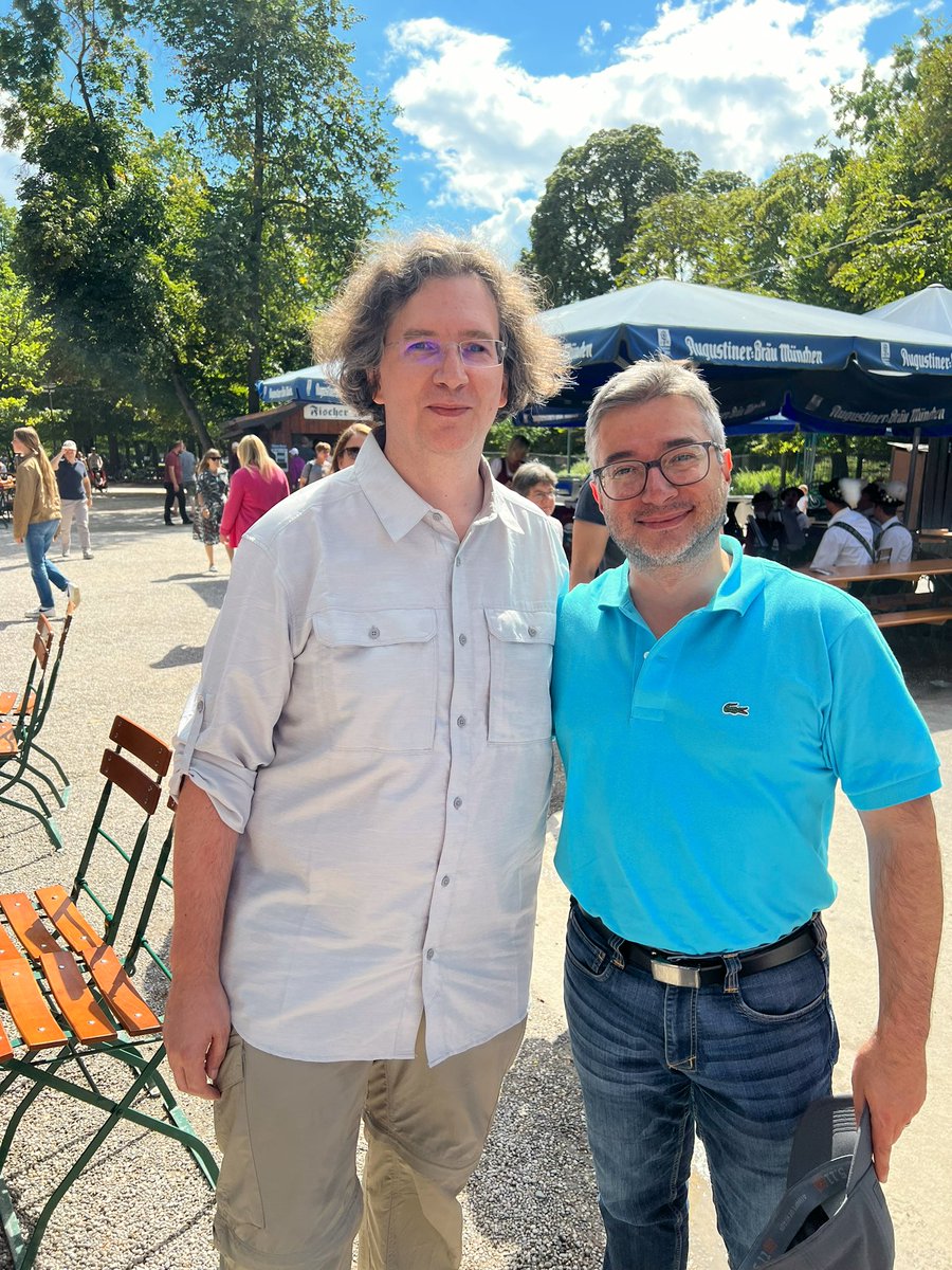 geekweek (@geekweekde) on Twitter photo Spätsommerliche Grüße aus dem Biergarten 🍻 Alle Jahre wieder vergewissern <a href="/fredericl/">Frederic Lardinois</a> und <a href="/isik_mk/">Mustafa K. Isik</a> sich gegenseitig, dass das Gegenüber aus Fleisch und Blut ist und noch kein Deep Fake übernommen hat 😂 Wir urlauben noch etwas, bevor es wieder ans Werk geht 🛫 Genießt die ☀️ Spätsommerliche Grüße aus dem Biergarten 🍻 Alle Jahre wieder vergewissern <a href="/fredericl/">Frederic Lardinois</a> und <a href="/isik_mk/">Mustafa K. Isik</a> sich gegenseitig, dass das Gegenüber aus Fleisch und Blut ist und noch kein Deep Fake übernommen hat 😂 Wir urlauben noch etwas, bevor es wieder ans Werk geht 🛫 Genießt die ☀️