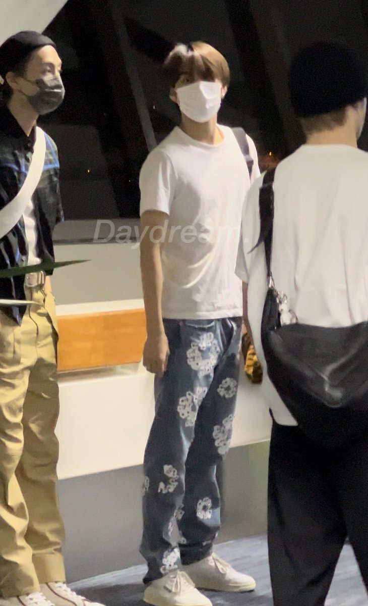 daydream642's tweet photo. 220904 마닐라 출국
#정우 #JUNGWOO #NCT127 https://t.co/ips7sn49wl