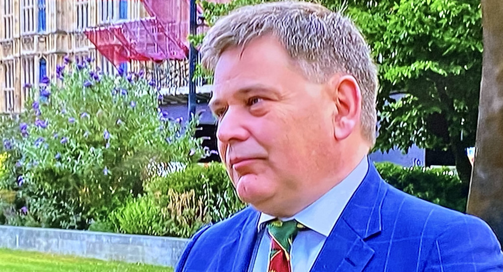 Wow. Tory MP Andrew Bridgen is in massive financial trouble. Described as completely dishonest by a judge, now owes £800,000 in legal costs and £250,000 in back rent for five years.

Note, bankruptcy results in the dismissal of an MP, and a by-election.

buff.ly/3ALcq6d