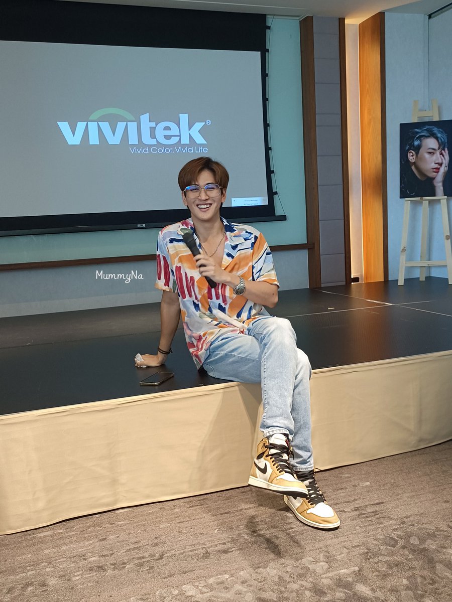 CBN196104's tweet photo. แพ้คนใส่แว่น แต่จริงๆแพ้ โบนัส ธนเดช นี่แหละ 
03.09.22
#BestTimeWithJet
#นัสยิ้มจิ้มแก้ม #BonusElement https://t.co/Uw76UkWFjK