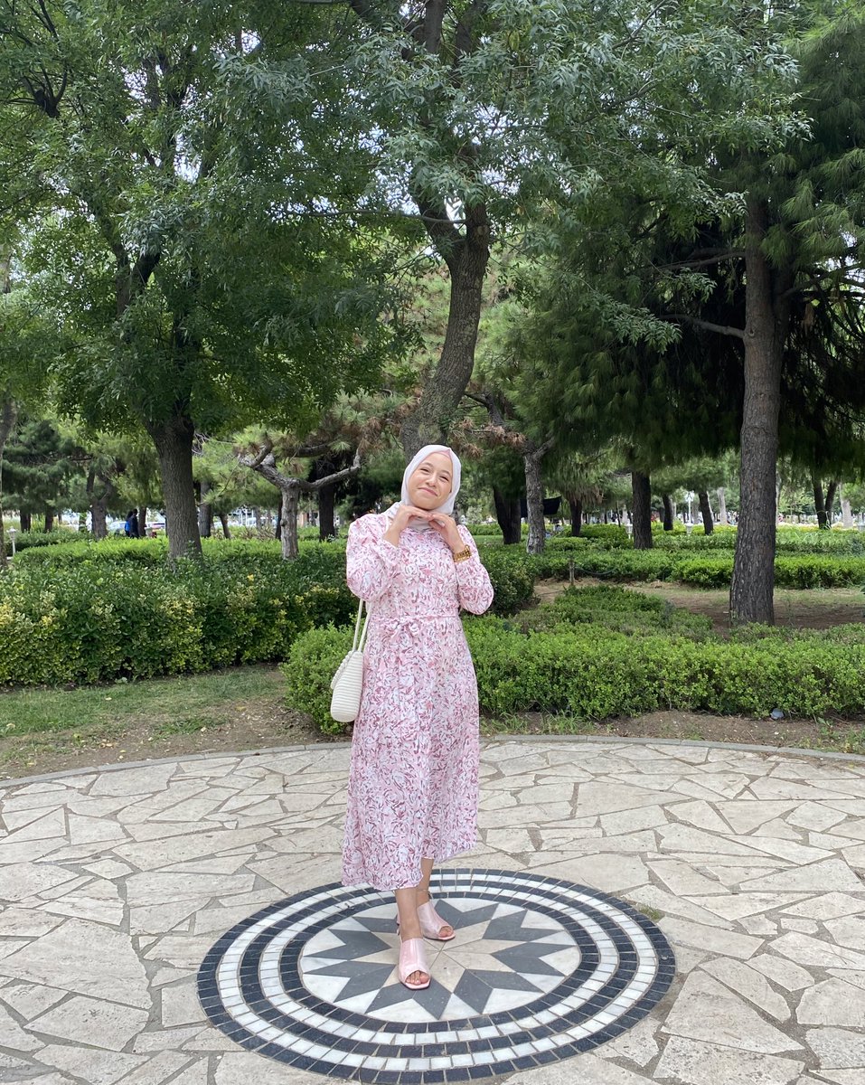 Gülümsemek ruhun dansıymış..🙃 
 
#gülümse #smail #Florya #İstanbul