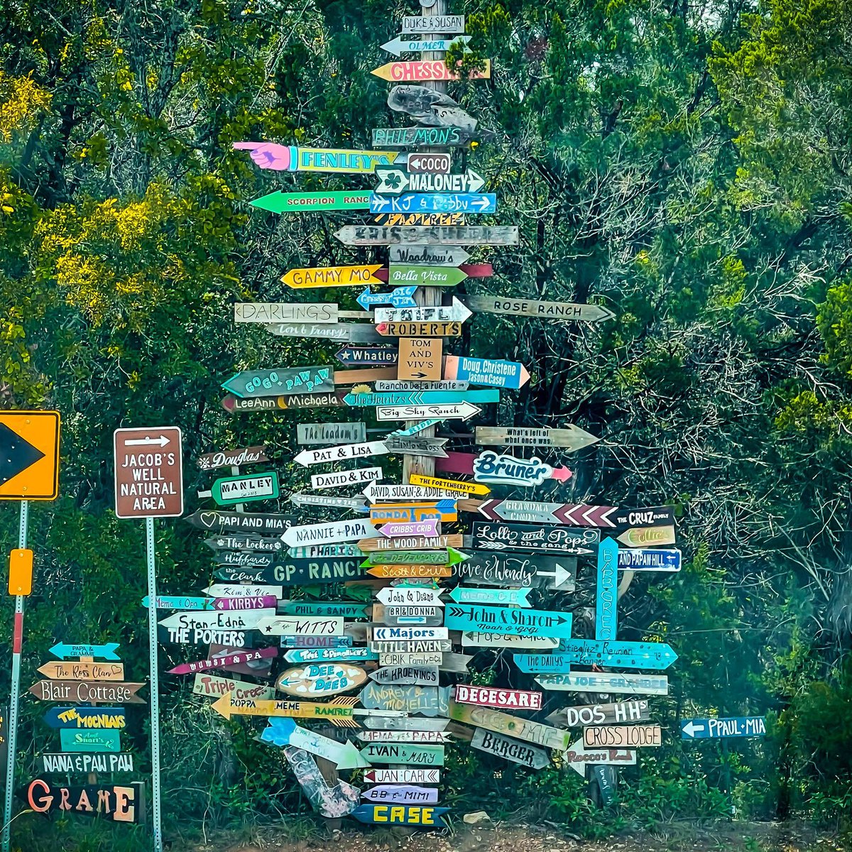Lovin' this neighborly signage spotted along the scenic detour route through the #hillcountry.

#jennsalladay #drippingspringsrealtor #hillcountryrealtor #wimberley #wimberleytx #txhillcountry #texashillcountry #jacobswell #centraltexas #texas #texaslife #texashillcountrylife