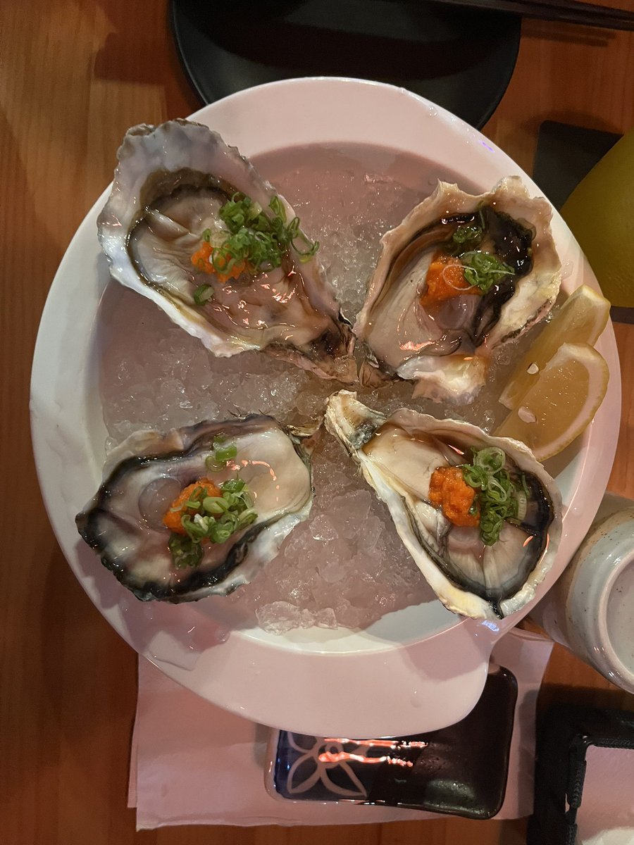 joininchina's tweet image. To mark 1st 24hrs in Singapore 🇸🇬: streets are getting more familiar, food also as outstanding as last visit, most grateful is have the opportunity to carry on working with these people who appreciate the efforts and commitment from me 🥰 #teamwork #International #trade