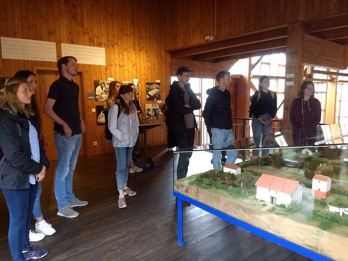 simone_christ's tweet photo. Enjoying our trip to the Ahrtal!  #PostgradProgramm @IDOS_research visiting the Roman villa in Ahrweiler and hiking in the vineyards. Great opportunity to get to know each other
Thanks to our colleague @RitaKluewer for insights into Roman everyday live in the Ahrtal 
@grimm_sven https://t.co/5c0EK9KCRY
