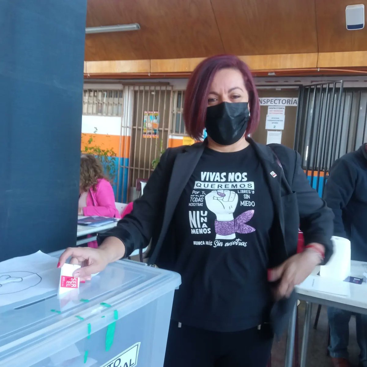 Madelocaceres's tweet photo. Desde hace años soñamos y hoy estamos a un voto de hacerlo realidad. 

@chilemigra 
@MigrantesChile 
@AmigraChile 
#ningunserhumanoesilegal https://t.co/QE6OTttZM5