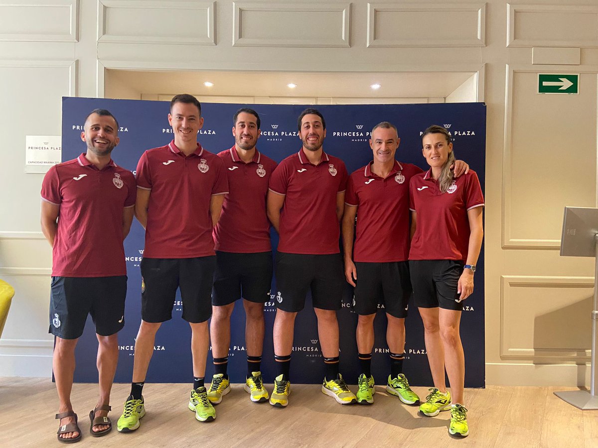 Enhorabuena a nuestros 6 representantes arbitrales en Categoría Nacional por superar con éxito las pruebas físicas y teóricas 📚🤾🏼‍♂️ 
Temporada 2022/23 🔜✌🏽<a href="/FBMRMU/">FED. BALONMANO REGION DE MURCIA</a>