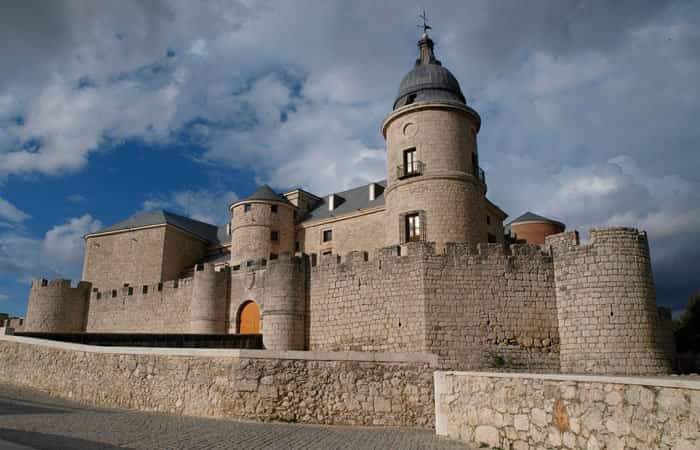 Castillos__'s tweet photo. Castillo de Simancas, S.XV.

Valladolid, Castilla. https://t.co/hsEkeZpbJU