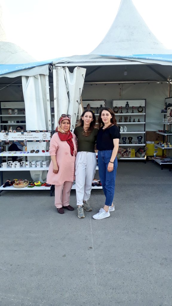 kad_cay's tweet photo. #motofest Kadın Kültür Evleri standında Çay Kadın Kooperatifi 
@kubrayigitbasi @mehmetkeklik94 @YslbsEmre @MerveOruc03 @afyonkulturevi @cay_kad @AfyonValiligi @caykaymakamlik https://t.co/pyYW3wVqxo