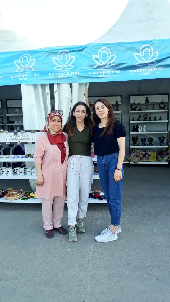 kad_cay's tweet photo. #motofest Kadın Kültür Evleri standında Çay Kadın Kooperatifi 
@kubrayigitbasi @mehmetkeklik94 @YslbsEmre @MerveOruc03 @afyonkulturevi @cay_kad @AfyonValiligi @caykaymakamlik https://t.co/pyYW3wVqxo