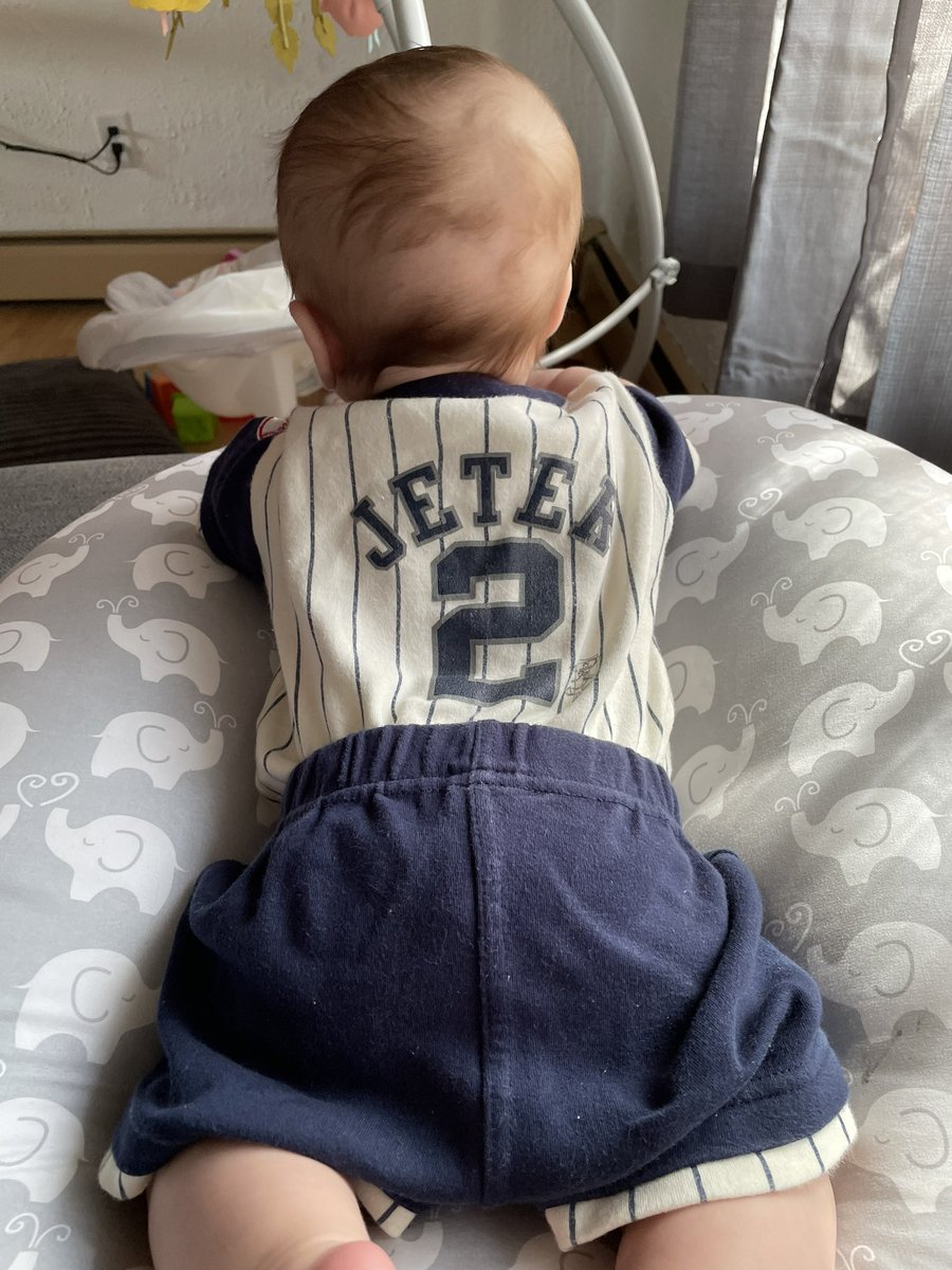 kt_delmar's tweet photo. The most handsome Yankees fan! #PinstripePride #TheCaptain  @YESNetwork @Yankees @derekjeter https://t.co/AbeeOiA2ua