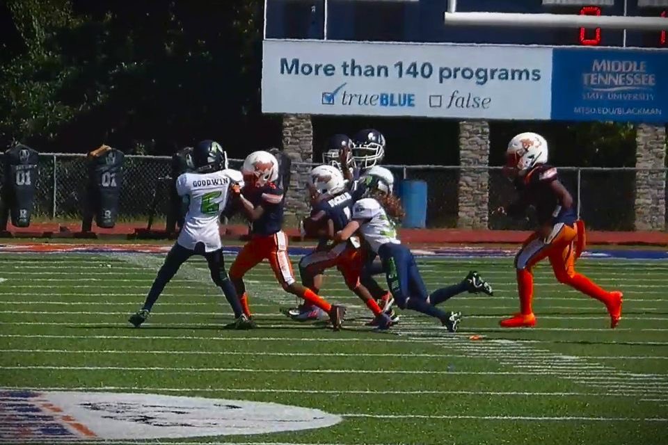 CoachKGoodwin's tweet photo. Saturday are for the boys. 
☺️💙💚👊🏼 @Coach_Goodwin https://t.co/XKOD0ToylT