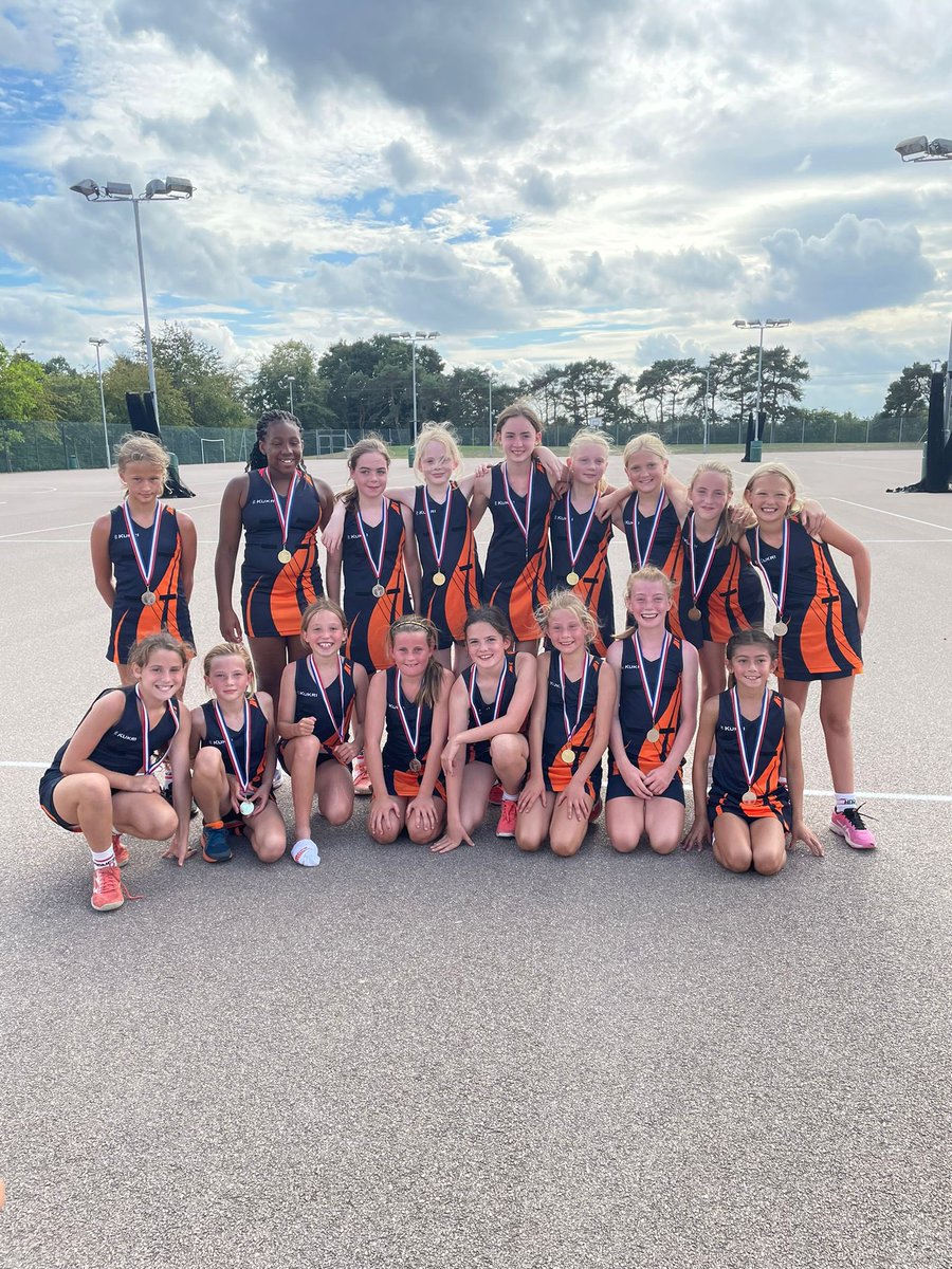HornetsJuniors's tweet photo. Fantastic first tournament of the season!! Well done to the U11 Navy team who won their age group and U11 Orange team came 2nd!! Well done to the fabulous players, coaches, and thank you to the parents for their support! #netballisback #u11snetballtournamentwinners #sastournament https://t.co/P6NtVVJ4TA