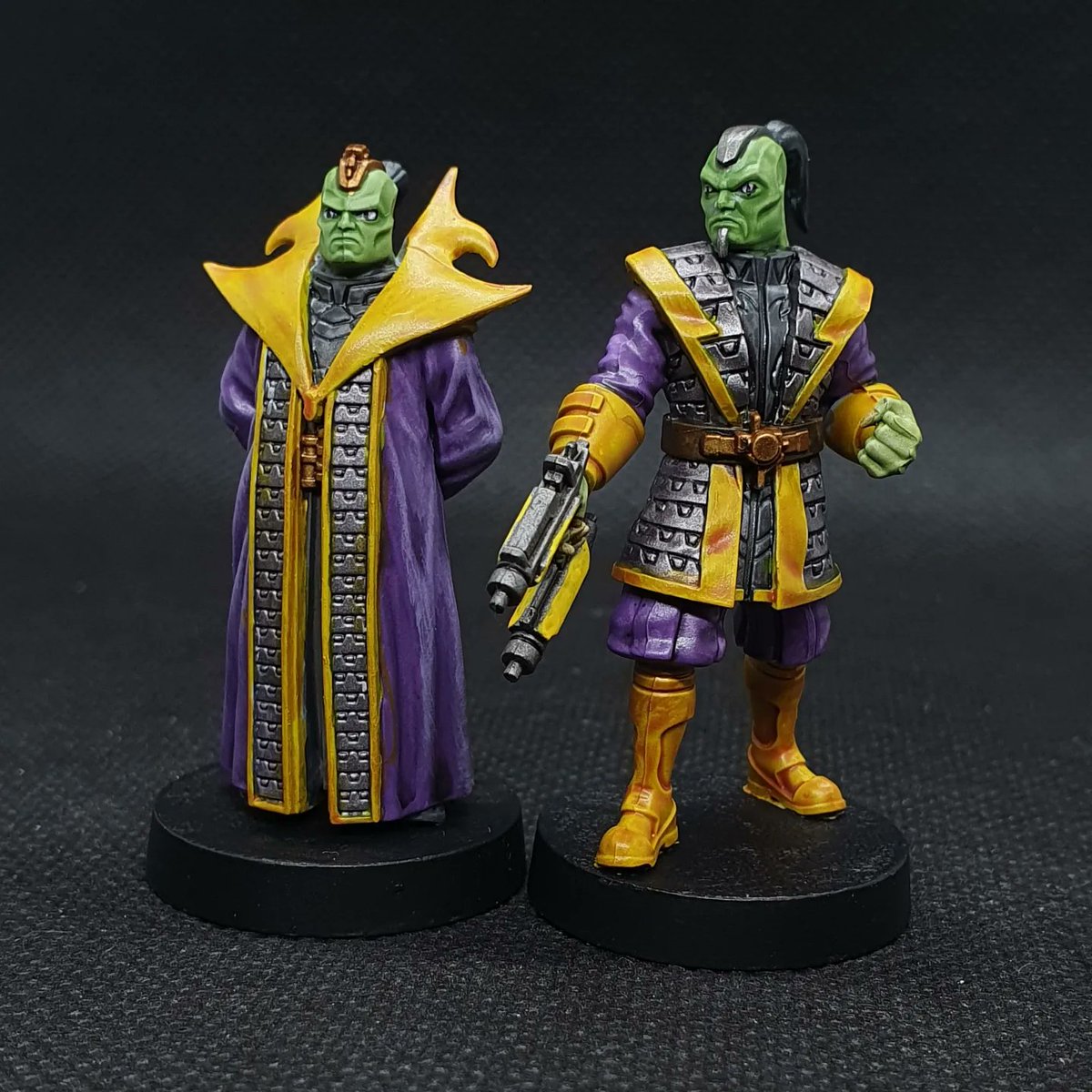 RobertJTemple's tweet photo. Star Wars Legion. Black Sun mercenaries. More of the Shadow Collective box that I'm painting for a mate. :) #starwarslegion #starwars #shadowcollective #blacksun #miniaturepainting #miniatures https://t.co/j5jn82S7HN