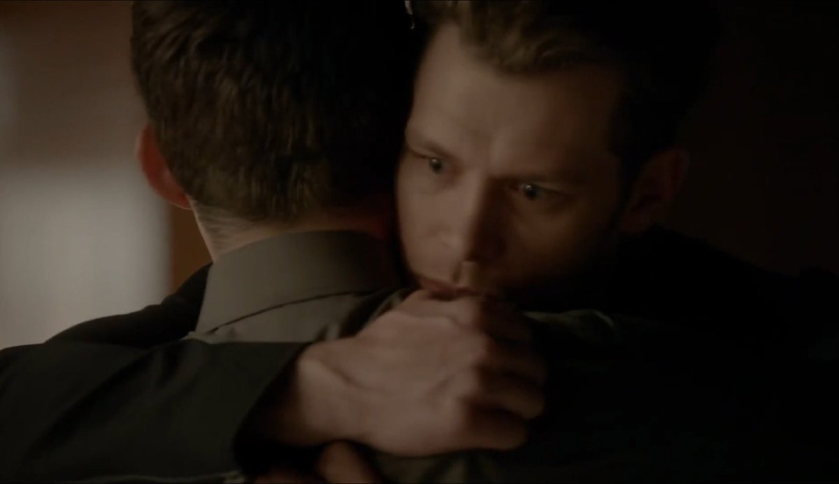 dailymikaelsn's tweet photo. “i can’t do this without you, elijah.”
“listen to me. you have to be strong.” https://t.co/vMFBMtMzsI