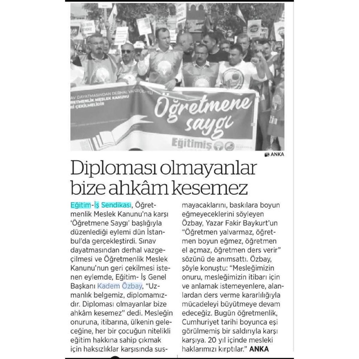 Onurlu ve haklı mücadelemiz ulusal basında geniş yer buldu. Anlamayanlara ve anlamamazlıktan gelenlere bir kez de alanlardan ders verme sorumluluğuyla yolumuza devam ediyoruz. Haklıyız kazanacağız! #ogretmenlersusmayacaklar #ogretmenlerunutmayacak #ogretmenesaygi