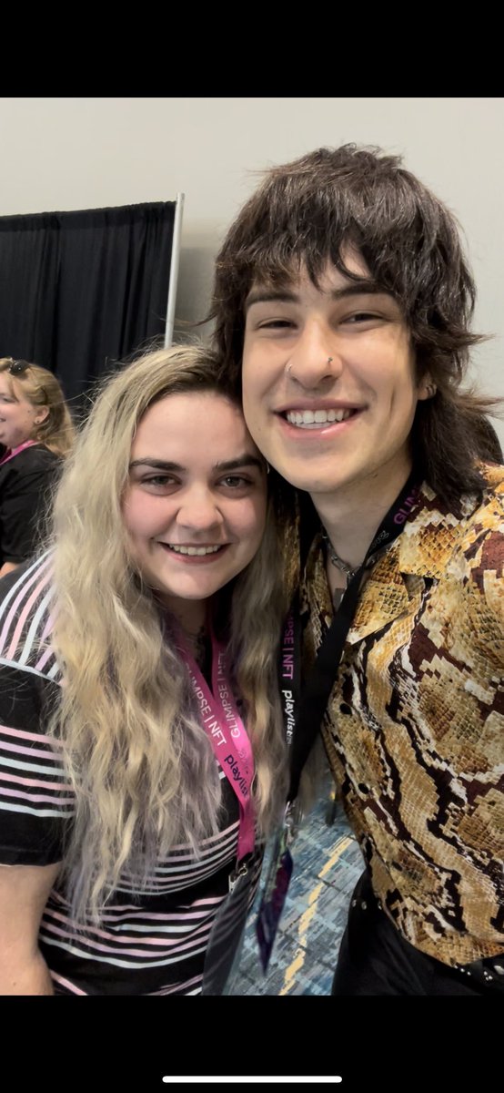 faith is a lowlife🖤 tweet media